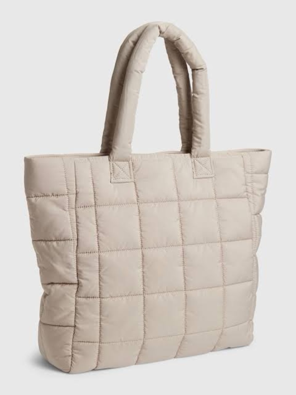 Gap Puffer Tote in Cobblestone